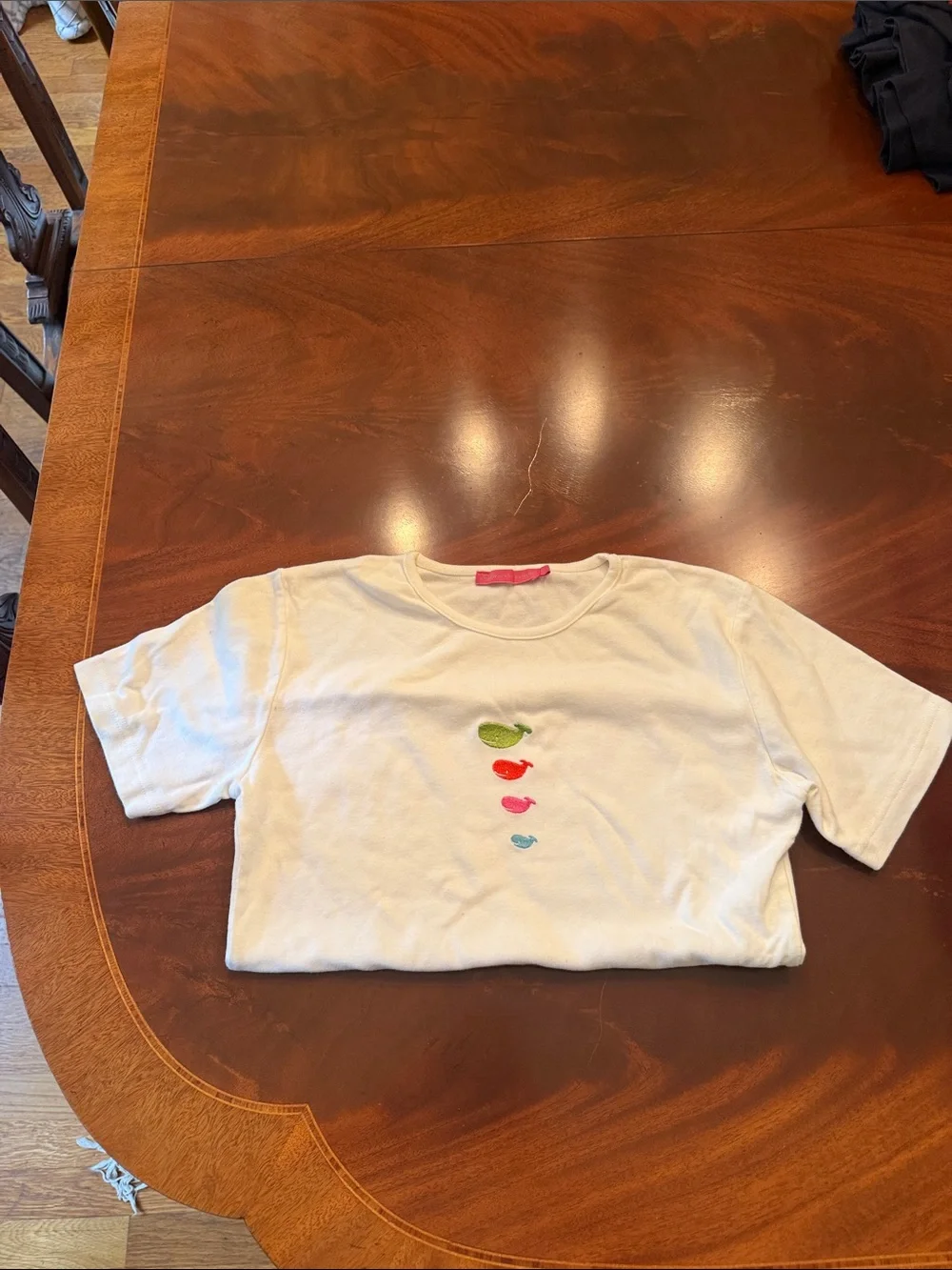 Kids Le phare de la baleine Short-Sleeve Tee with Colorful Fish Embroidery